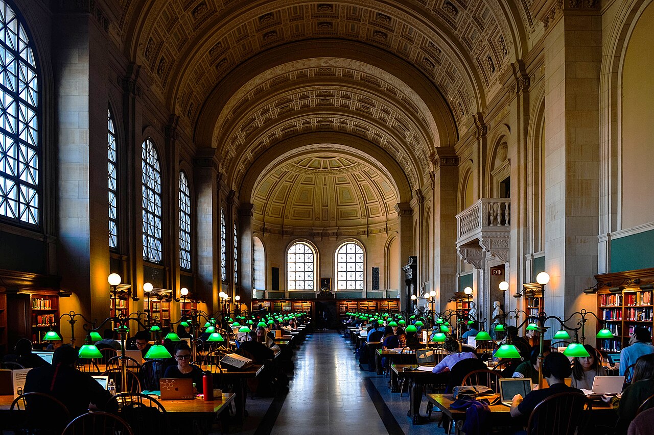 Sala de lectură Bates Hall a Bibliotecii Publice din Boston